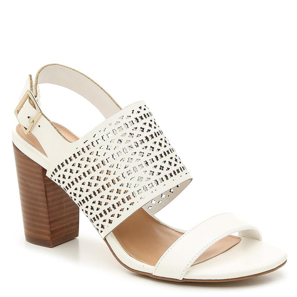 Kelly and Katie Uneria chunky sandals, white 😍6.5 👡
